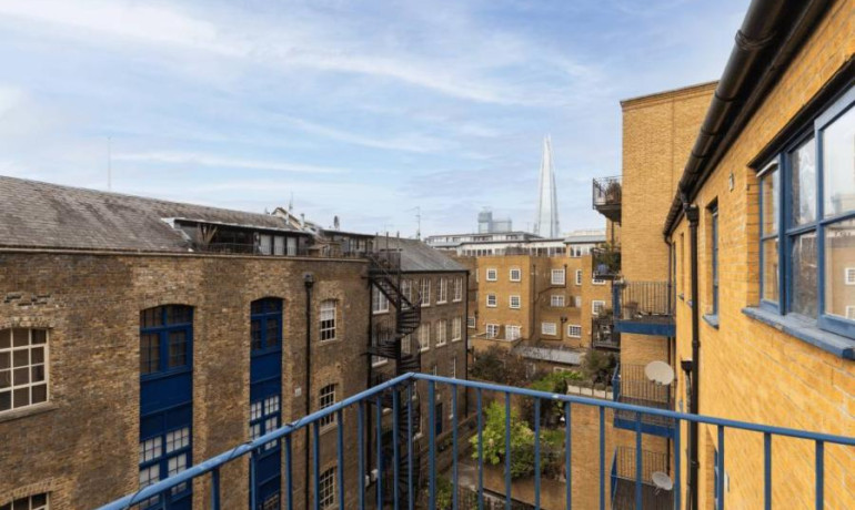 2 bedroom 2 bathroom apartment Coriander Court, 20 Gainsford St, London SE1 2PG