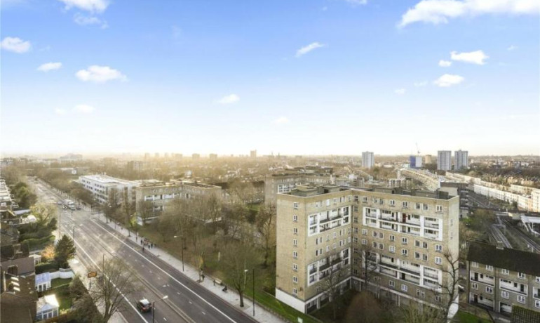 3 bedroom 3 bathroom apartment St. Johns Wood Park, London, NW8