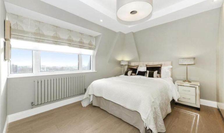 3 bedroom 3 bathroom apartment St. Johns Wood Park, London, NW8