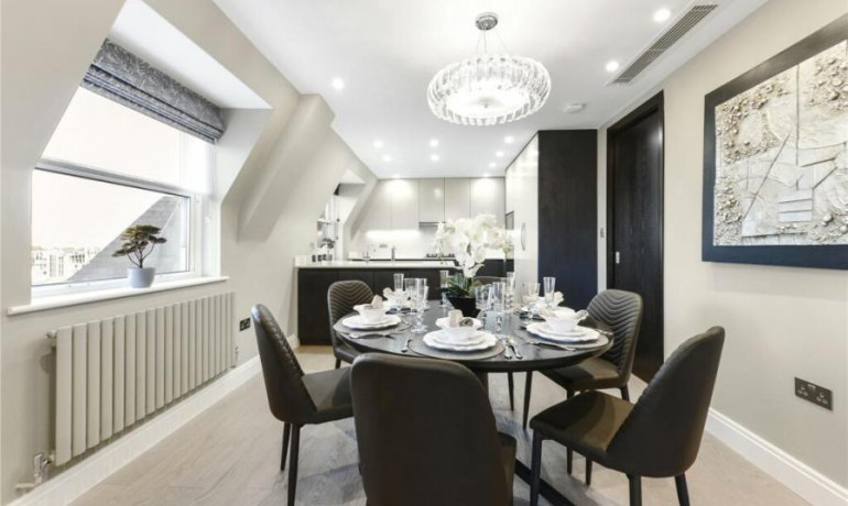 3 bedroom 3 bathroom apartment St. Johns Wood Park, London, NW8