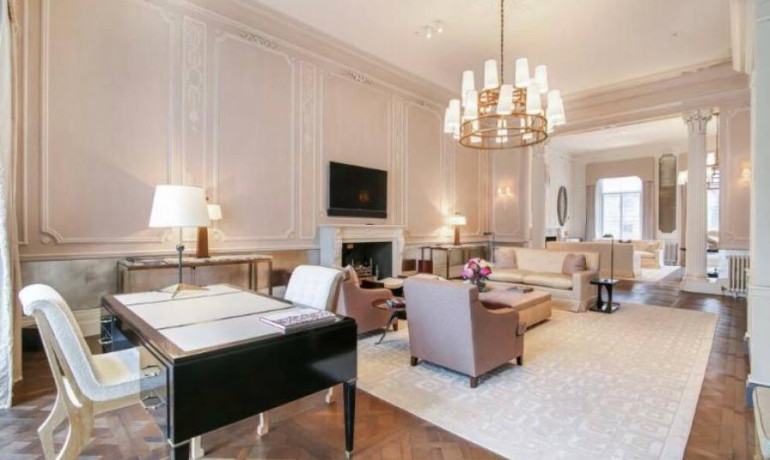 9 bedroom 9 bathroom apartment 10 Castle Ln Buckingham Gate, SW1E 6DR