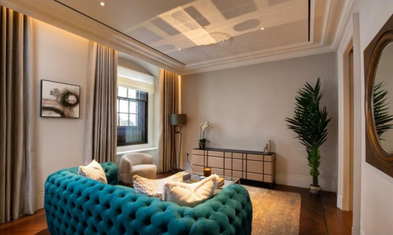 1 bedroom 1 bathroom The OWO Residences By Raffles, 5 Whitehall Court, London, SW1A